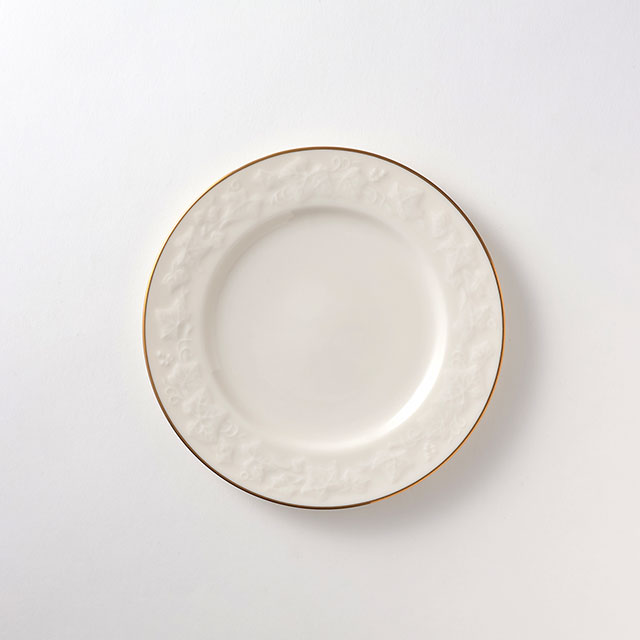 ノリタケ 乳白色蔦パンプレート