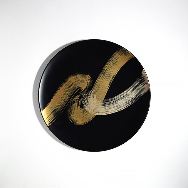 漆 黒/金 丸プレート 龍珠