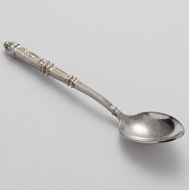 シルバーティースプーン　タワー