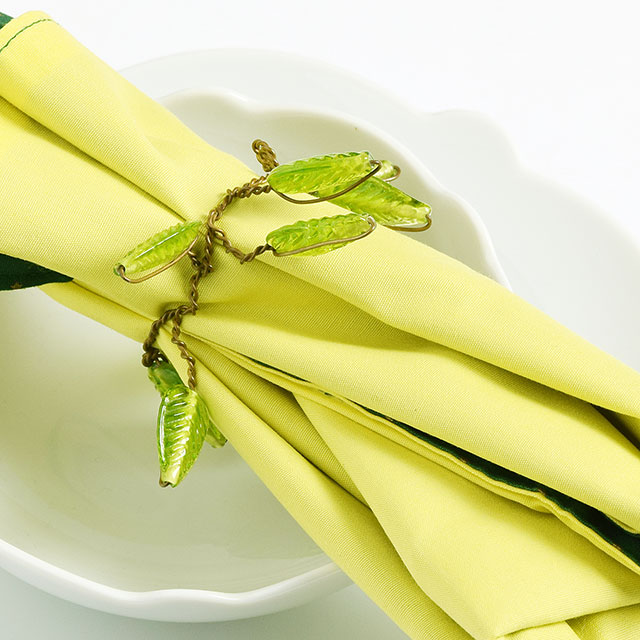 ナプキンリング　Br葉グリーン石