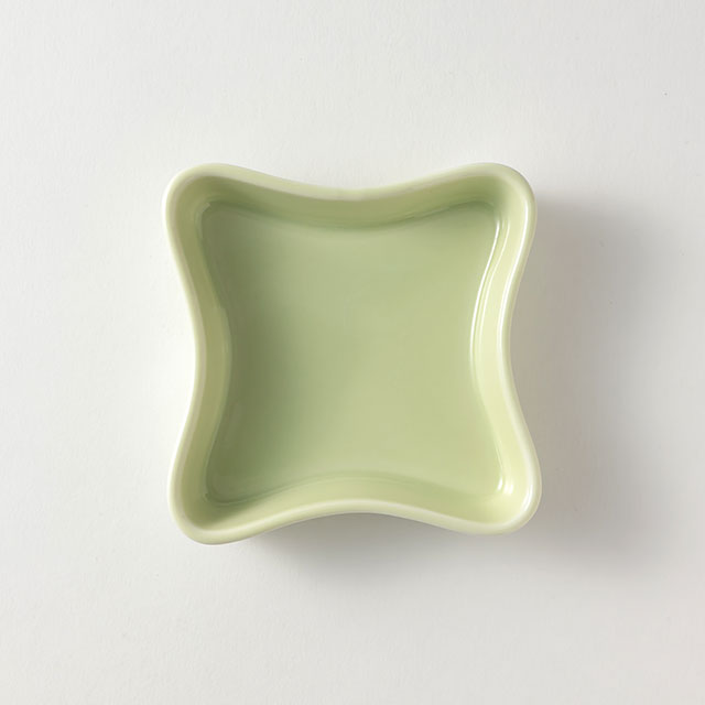 H.K　スタッキング角皿　M　若草