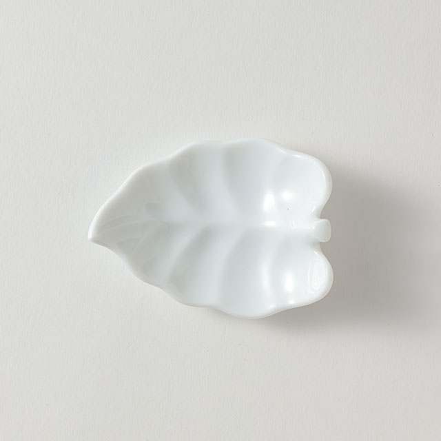 H.K　葉っぱ皿　ミニ