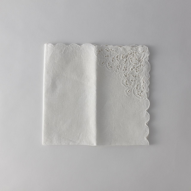 ナプキン　白Laカットプレーン