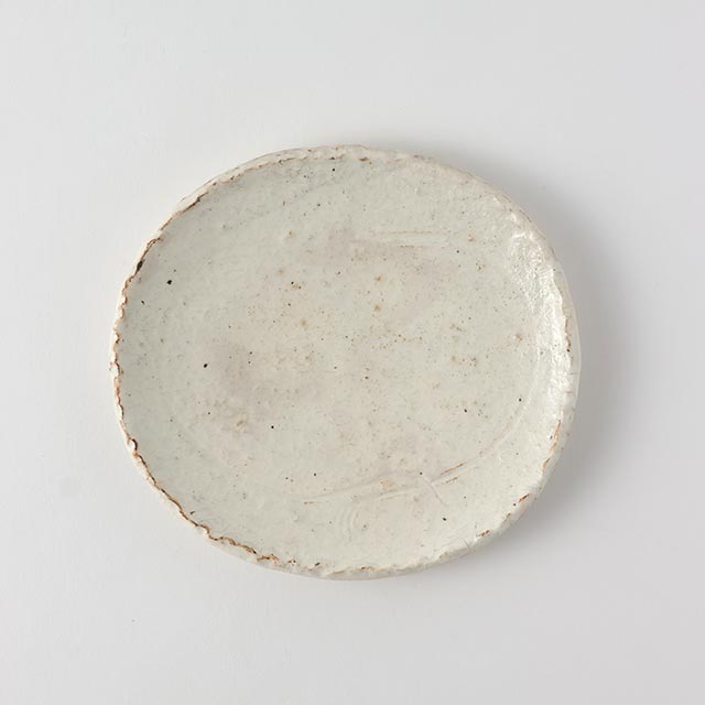 変形楕円　16×15　粉引