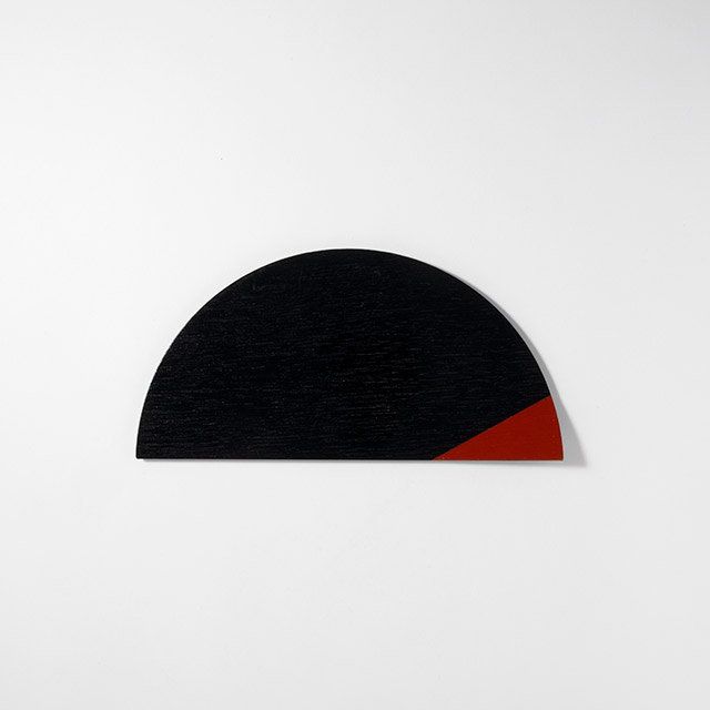 漆黒 半月シート 隅朱