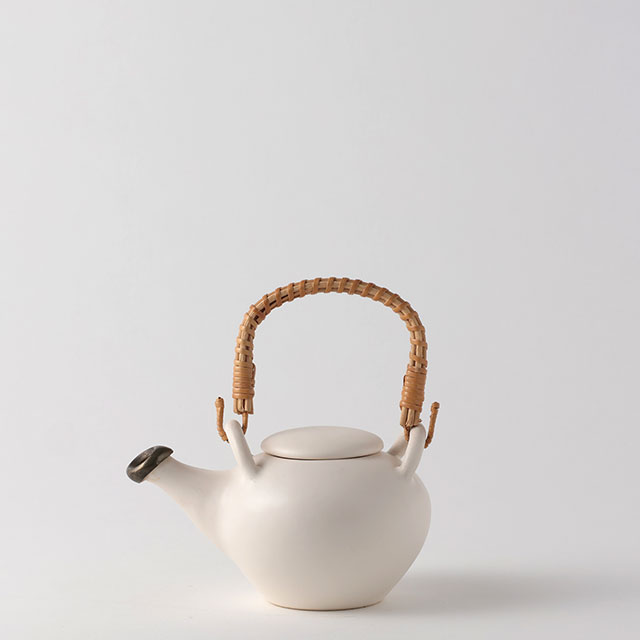 SAYA　白　土瓶　ミニサイズ