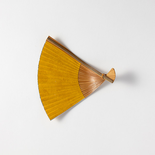 竹和紙張り扇形銘々皿 黄