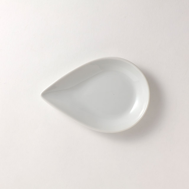 白変形楕円皿　16/11