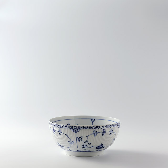 ロイヤルコペンハーゲン　ブルーフルーテッド ハーフレース　24cmボール(ｸﾗｼｯｸ50%｜旧6,380円)