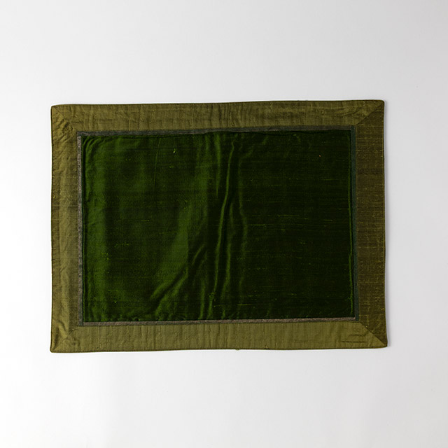 ランチョンマット　緑（ゴールドライン）