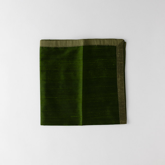 ナプキン 緑 金ライン