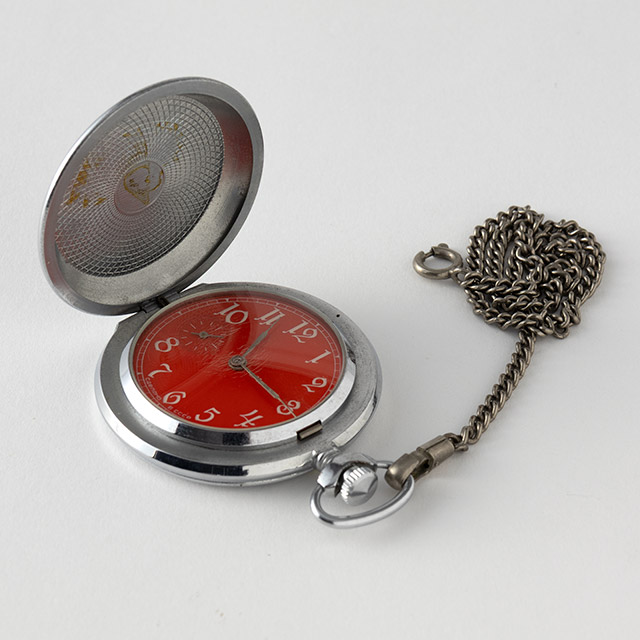 ロシア懐中時計　文字盤赤(ｸﾗｼｯｸ50%｜旧4,950円)
