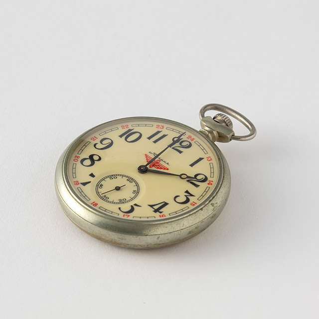 ロシア懐中時計 文字盤白翼赤(クラシック50%|旧6,050円)