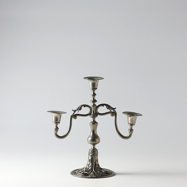 メタル　キャンドルスタンド　3灯