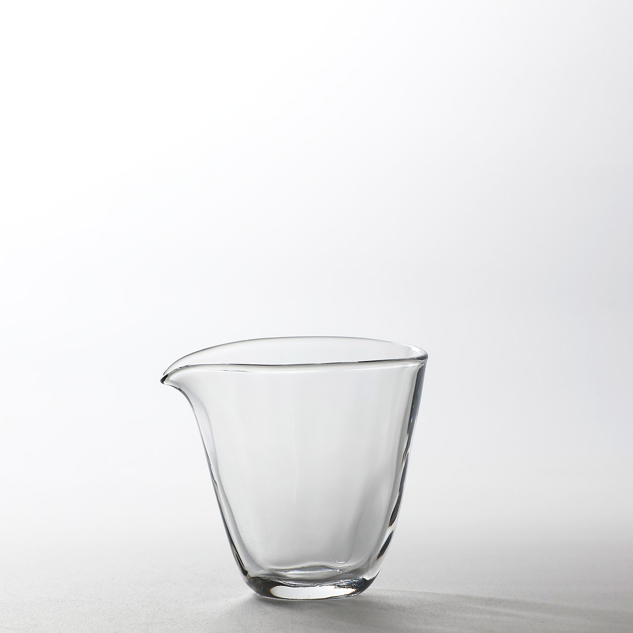 ガラス手びねり　ピッチャー