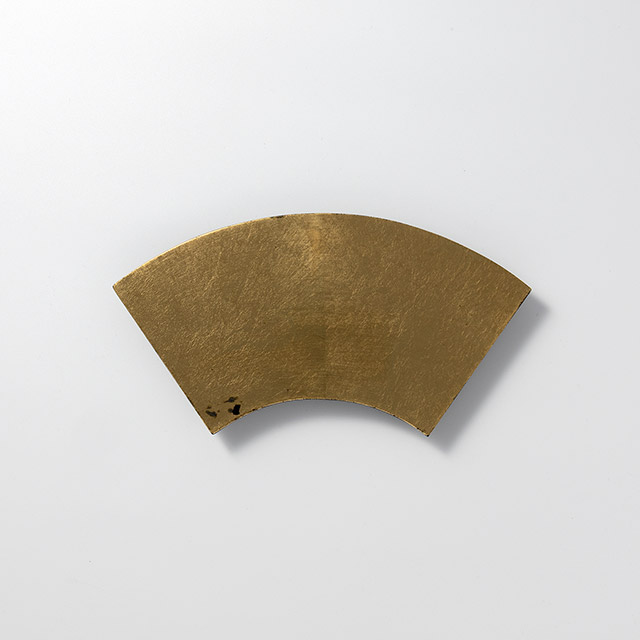 金 脚付き扇面皿(剥れのためOFF)