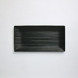 長角皿黒　koyomi　28×14（小）