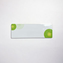 マム　長角皿　白地緑の花　30×10.5