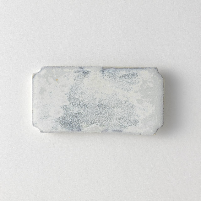 村井大介 コーナー窪み長方形プレート13cm チタン釉