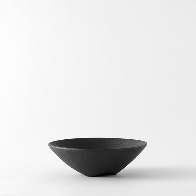 大野香織　三ッ足中鉢　15cm　黒