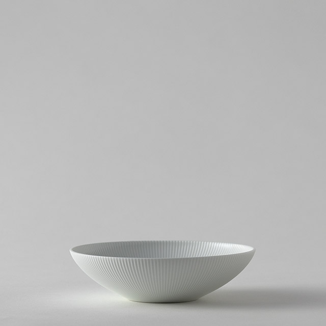 李荘窯　白磁しのぎボール（S）