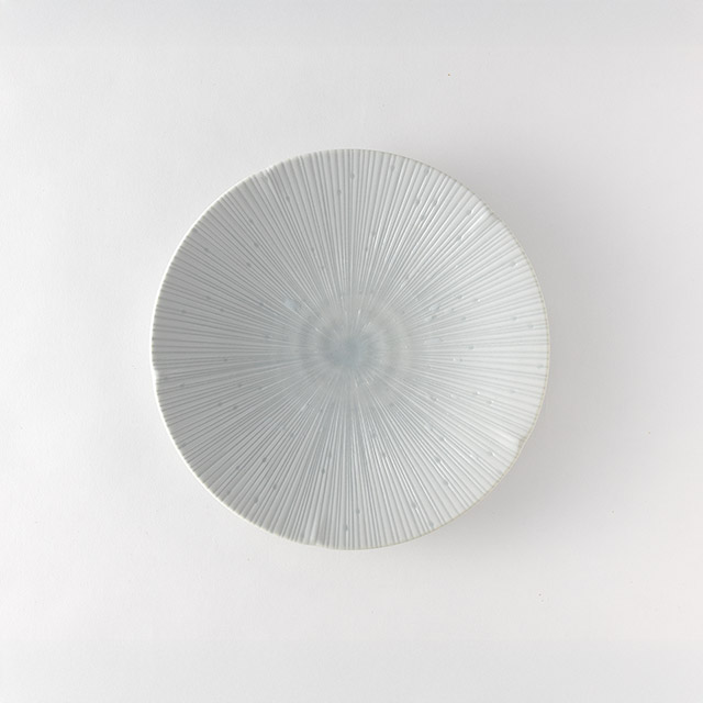 白磁放射レリーフ皿　24cm