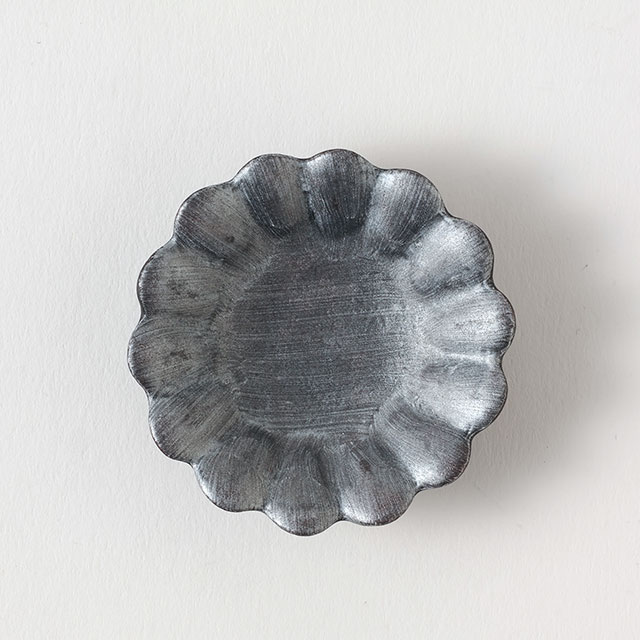 グレー花型丸皿