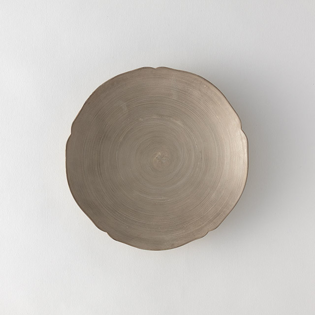 KIWAKOTO 銀彩丸皿19cm TSUBAKI