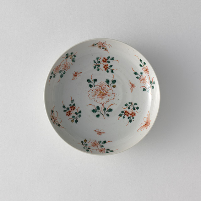 加藤幸治　赤絵牡丹蝶文皿15cm