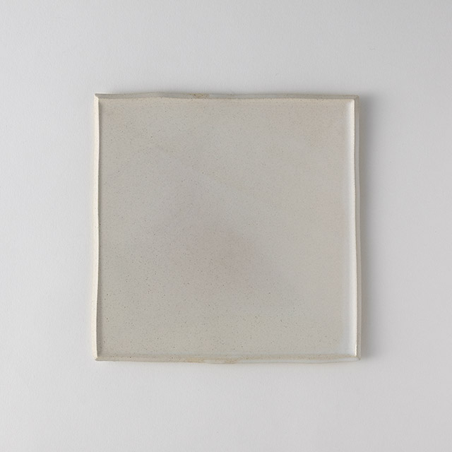 寒川義雄　正角皿20cm　白